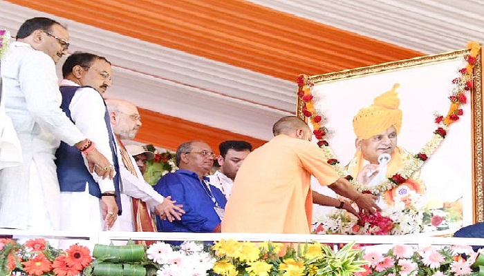 सीएम योगी ने पूर्व मुख्यमंत्री कल्याण सिंह को अर्पित की श्रद्धांजलि