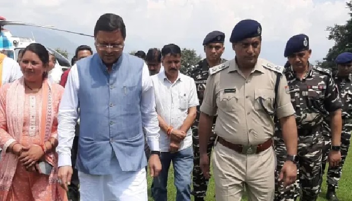 सीएम धामी ने चमोली में आपदा प्रभावित क्षेत्रों का किया हवाई सर्वे