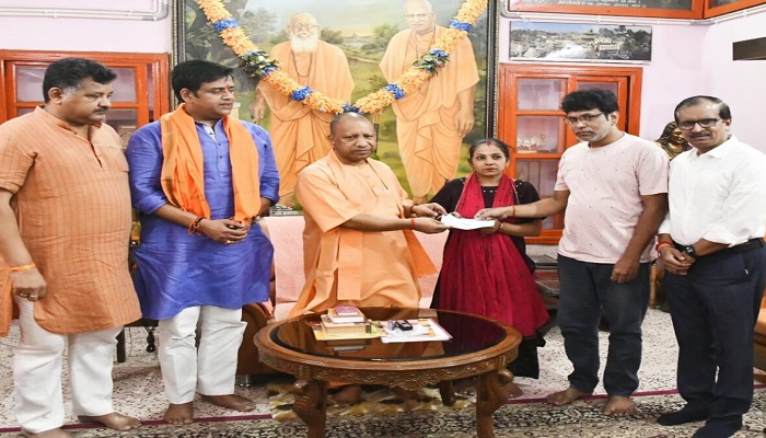 सहायता, आत्मीयता व संवेदना की त्रिवेणी में भावुक हई अनुपमा
