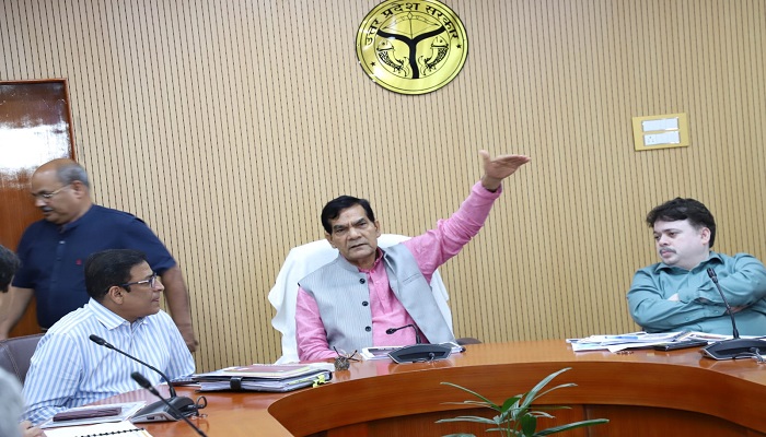 नगर विकास मंत्री ने 3833 करोड़ की 260 परियोजनाओं की बिन्दुवार की समीक्षा