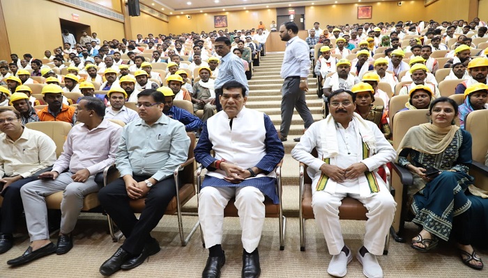 महर्षि वाल्मीकि का सनातन संस्कृति, विरासत को संजोने में सबसे बड़ा योगदान: एके शर्मा