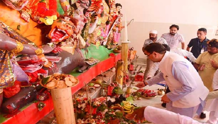सीएम धामी ने श्री श्री दुर्गा मंदिर का किया लोकार्पण