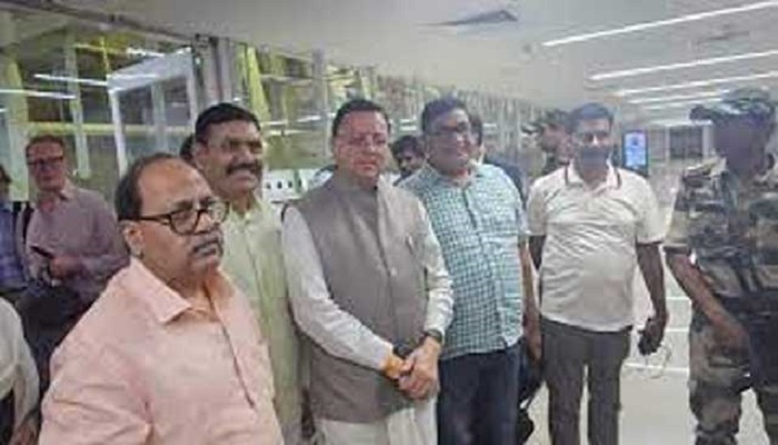 CM धामी ने चेन्नई में उद्योगपतियों संग की भेंट