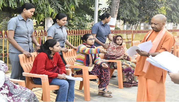 जन समस्याओं के निस्तारण में संवेदनशीलता के साथ स्पीड और गुणवत्ता सुनिश्चित करें : मुख्यमंत्री