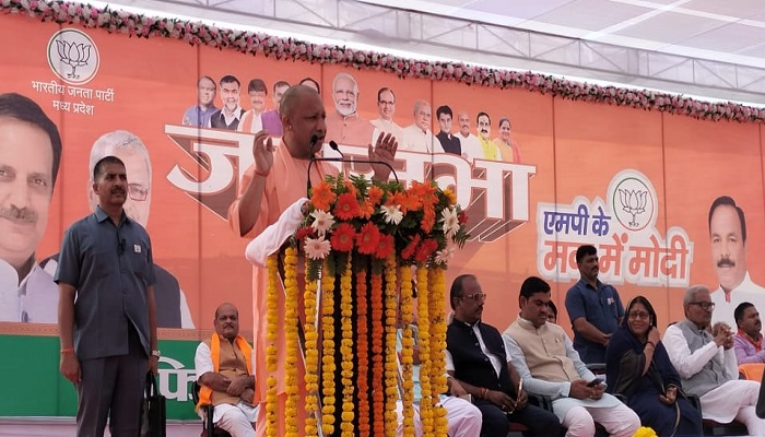 यूपी में माफिया दूसरे लोक की यात्रा पर चले गए हैं: सीएम योगी