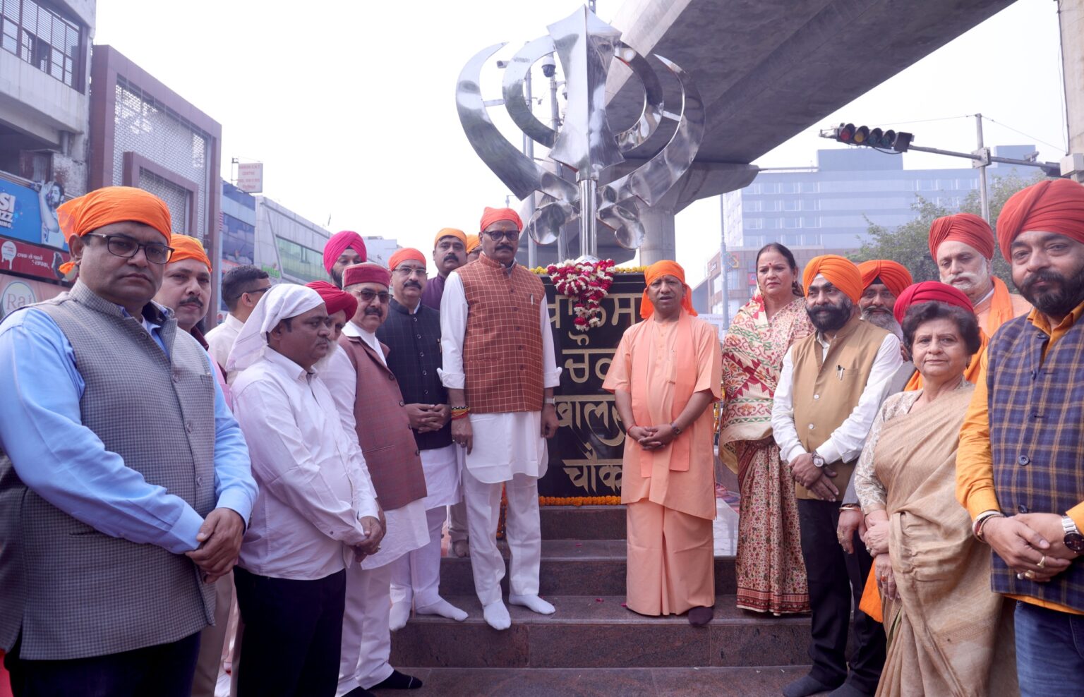 देश-धर्म की रक्षा की प्रेरणा देता है सिख गुरुओं का त्याग और बलिदान : योगी
