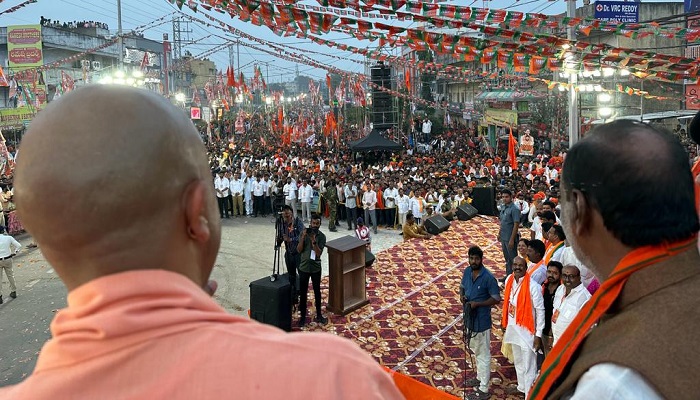 एआईएमआईएम कांग्रेस और बीआरएस के बीच का फेवीकोल है: योगी