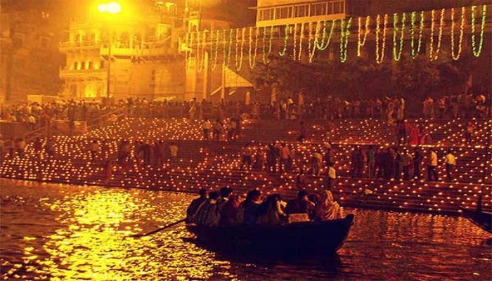 Dev Deepawali: 10 लाख दीपों से रोशन होंगे काशी के अर्धचंद्राकार घाट