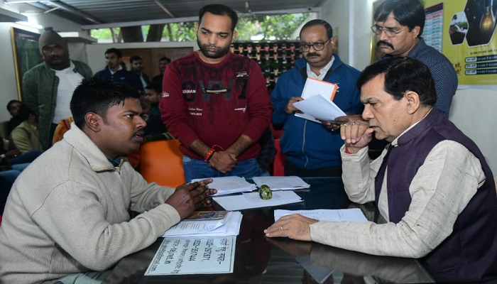 नियमों की अनदेखी कर विभाग की आँखों में धूल झोकने का कार्य अब बर्दास्त नहीं किया जायेगा: एके शर्मा