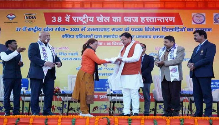 नेशनल गेम्स में पदक विजेता खिलाड़ियों को सीएम धामी ने किया सम्मानित