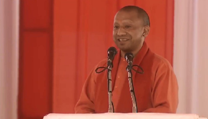 सीएम योगी ने नीतीश कुमार को दी बधाई