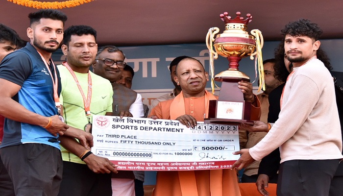 पीएम मोदी के नेतृत्व में देश में बना खेलों का शानदार माहौल : सीएम योगी