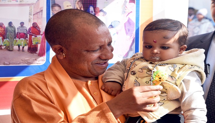 आज के भारत के पास राष्ट्रीय सुरक्षा की गारंटी के साथ ही वर्ल्ड क्लास इन्फ्रास्ट्रक्चर है: मुख्यमंत्री योगी