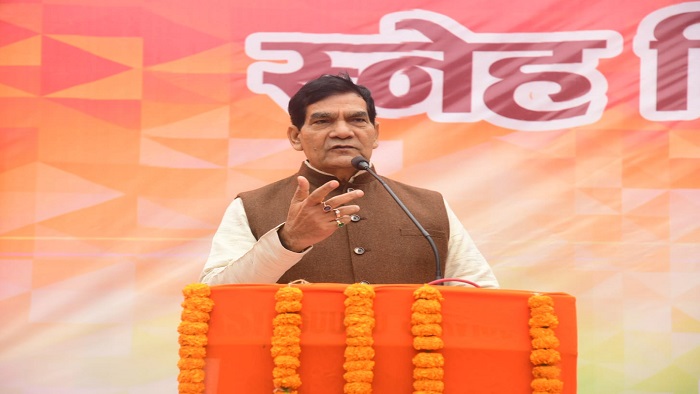 स्नेह मिलन कार्यक्रम: मऊ को विकसित जिला बनाने के लिए प्रभारी मंत्री ने मांगे सुझाव