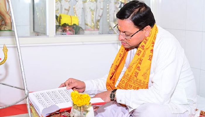 सीएम धामी ने किया श्री रामचरितमानस का पाठ, रामलला का आगमन से देवभूमि उत्साहित