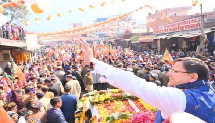 सीएम धामी ने दीदी भुली महोत्सव का किया शुभारंभ, कहा- कई योजनाओं का लाभ दीदी भुलियों को मिल रहा