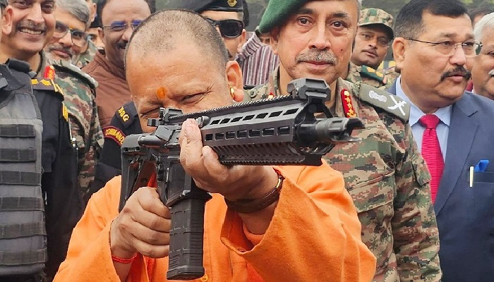 140 करोड़ देशवासियों की शक्ति का प्रतीक है भारतीय सेना : योगी