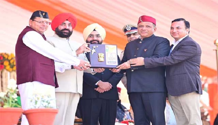 Uttarakahand: सूचना विभाग की झांकी को मिला प्रथम पुरस्कार