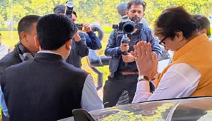बिग बी ने रामलला के दरबार में लगाई हाजिरी, 19 दिन के भीतर दूसरी बार पहुंचे अयोध्या