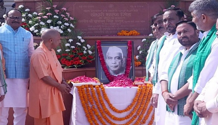 लोकतंत्र के साधक थे चौधरी चरण सिंह : सीएम योगी