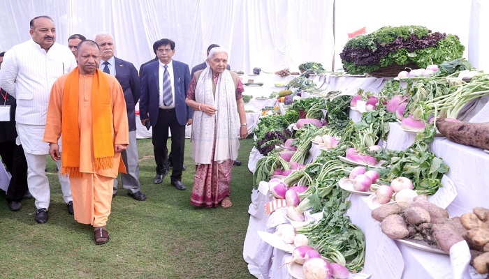 किसानों को हर परिस्थिति में आगे बढ़ने का अवसर दे रही डबल इंजन की सरकारः सीएम