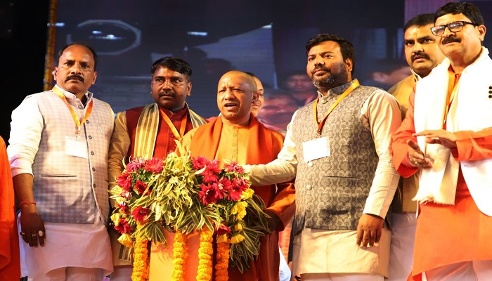 सीएम योगी ने किया आह्वान,2024 में मोदी जी को तीसरी बार प्रधानमंत्री पद की कुर्सी सौंपिए