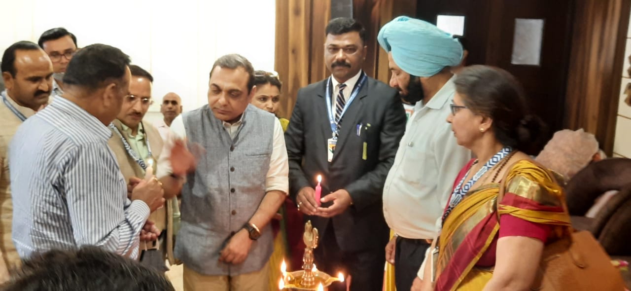देश की न्याय-व्यवस्था हिन्दी और भारतीय भाषाओं में कराने के देशव्यापी-अभियान के नेतृत्व-पुरुष हैं चन्द्रशेखर उपाध्याय