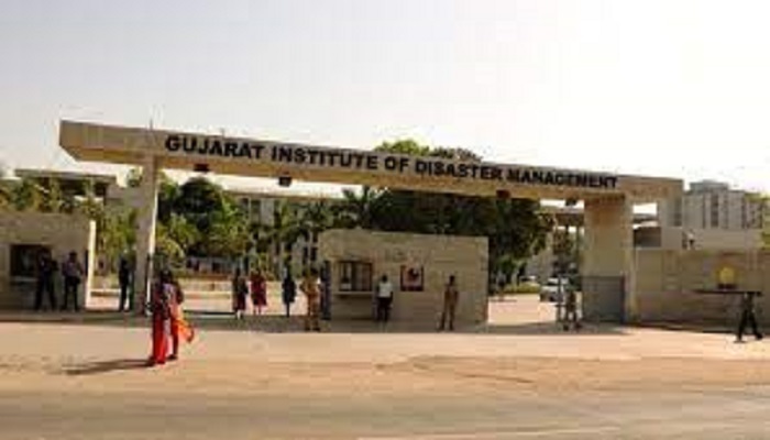 आपदा प्रबंधन से निपटने के गुर सीखने गुजरात IIM पहुंचा दल