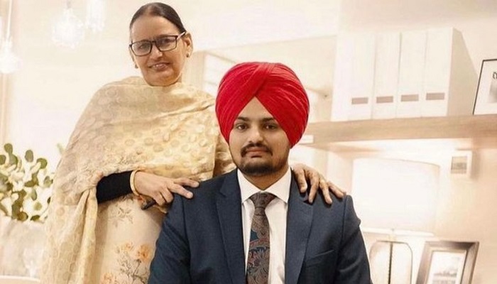 सिद्धू मूसेवाला के घर आने वाला है नन्हा मेहमान, 58 साल की उम्र में प्रेग्नेंट हुईं सिंगर की मां