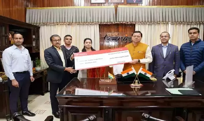 सीएम धामी ने दिल्ली से पिथौरागढ़ हेतु एलायंस एयर की हवाई सेवा का किया शुभारम्भ