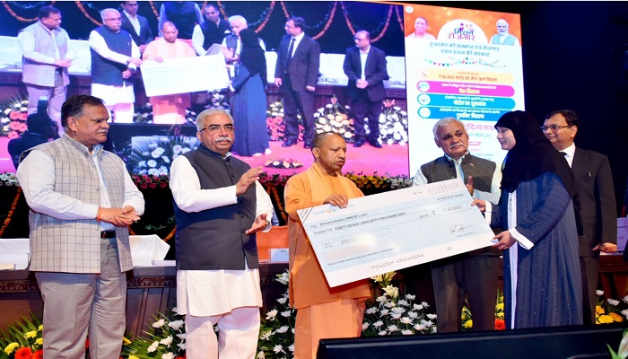 चाइनीज़ उत्पादों को हमने मार्केट से दूर कर दिया है : योगी