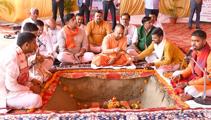 दुनिया की तीसरी अर्थव्यवस्था बनते ही देश में कई गुना बढ़ जाएगी सबकी आय : सीएम योगी