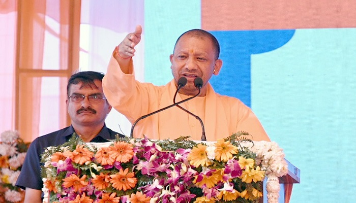 ईद हो या दीवाली-क्रिसमस, अब हर त्योहार खुशहाली से मनाए जा रहेः योगी