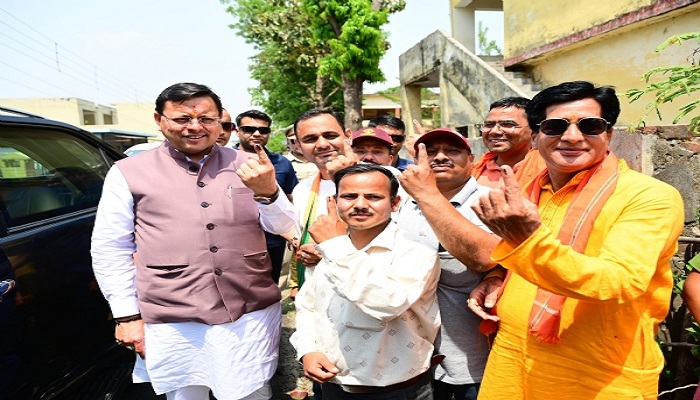 मुख्यमंत्री धामी ने अकेले राज्य में 90 से ज्यादा की जनसभाएं, रोड शो, चुनावी मोर्चे पर अंतिम दिन तक रहे डटे