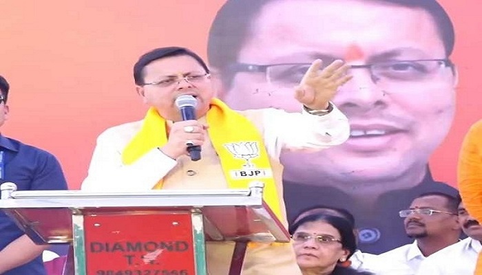 कांग्रेस-बीआरएस पर बरसे मुख्यमंत्री धामी, बोले- किसी की मम्मी और दादी की गाथा नहीं सुनना चाहता देश