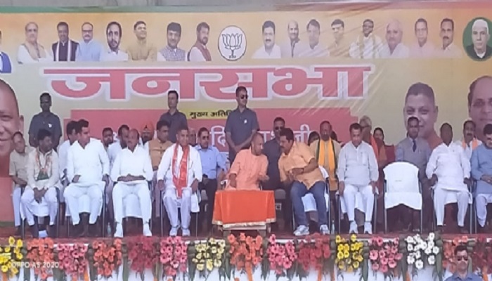 पीएम मोदी के नेतृत्व में विकसित राष्ट्र बन रहा है भारत: सीएम योगी