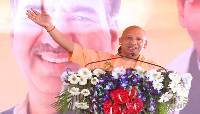 नया भारत बोलता नहीं है, बल्कि घर में घुसकर मारता है: योगी