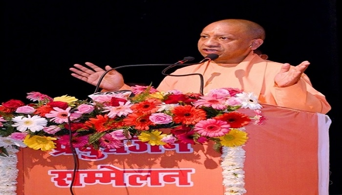 तुष्टीकरण और राष्ट्रवाद के बीच है मुकाबला : योगी आदित्यनाथ