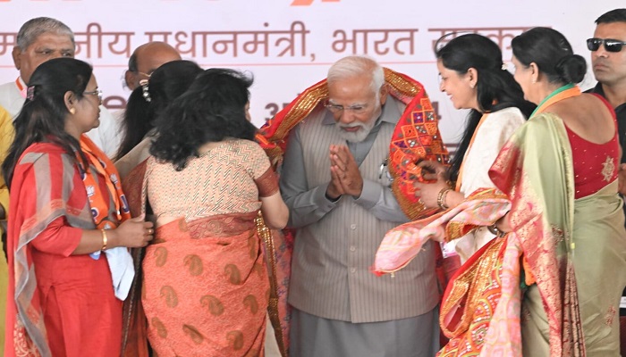 कांग्रेस की सोच पर मुस्लिम लीग और वामपंथी हावी : मोदी