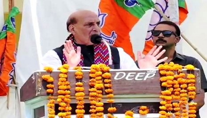 सैनिक बहुल पहाड़ी मतदाताओं के बीच भाजपा के पक्ष में माहौल बना गए राजनाथ