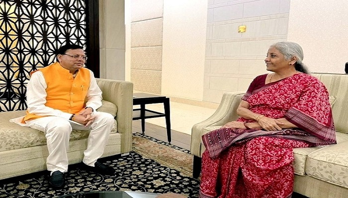सीएम धामी ने नई दिल्ली में केंद्रीय वित्त मंत्री से की मुलाकात