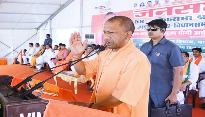 जनता को जाति और धर्म में बांटकर देश को लूटना चाहती है इंडी गठबंधन: सीएम योगी