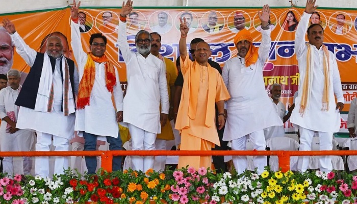 माफिया मिट्टी में मिले तो यूपी में आने लगा लाखों करोड़ का निवेश : योगी