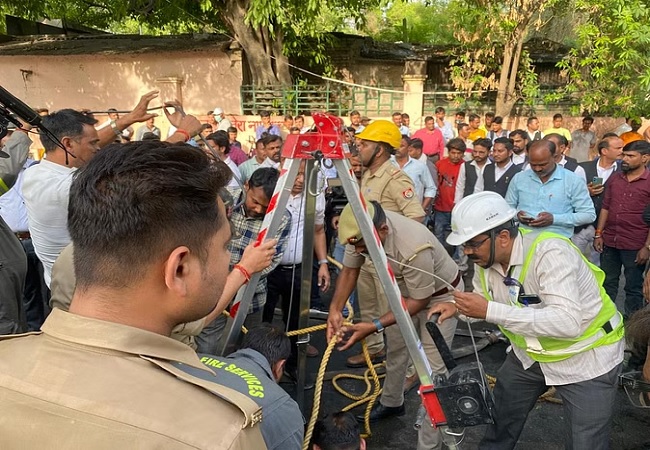 सीवर सफाई के दौरान मौत: आश्रितों को 30 लाख मुआवजे का ऐलान, कंपनी करेगी भुगतान