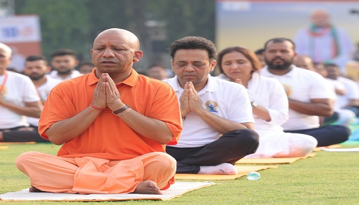संपूर्ण मानवता के कल्याण के मार्ग को प्रशस्त करता है अंतर्राष्ट्रीय योग दिवस : मुख्यमंत्री योगी