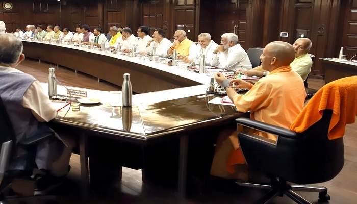 जनता के लिए है सरकार, वीआईपी कल्चर नहीं स्वीकार: मुख्यमंत्री योगी