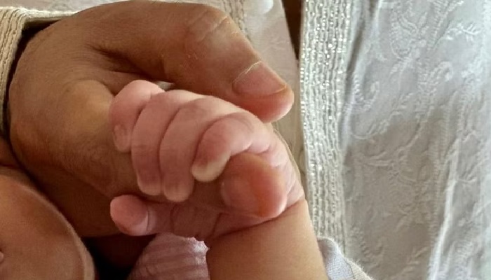 वरुण ने \’फादर्स डे\’ पर शेयर की बेटी की पहली तस्वीर, लिखा ये प्यारा नोट