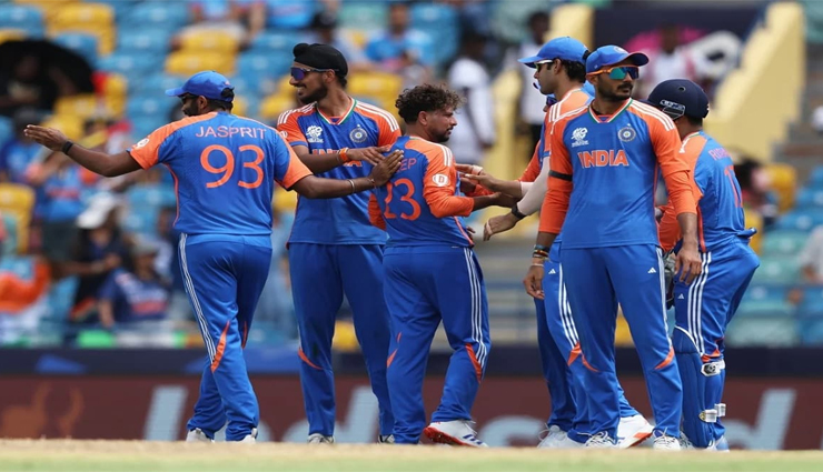 T20WC: टीम इंडिया ने रचा इतिहास, इंग्लैंड के एक बड़े रिकॉर्ड की बराबरी की
