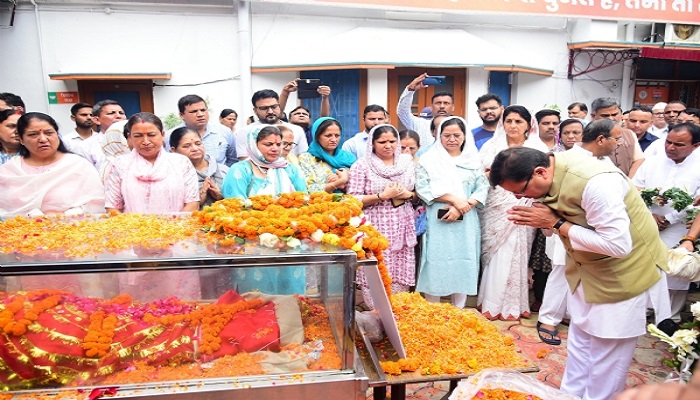 सीएम धामी ने विधायक शैलारानी को दी श्रद्धांजलि