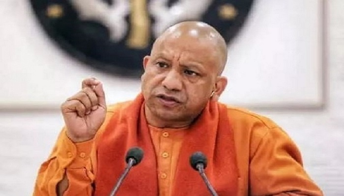 सीएम योगी का बड़ा आदेश, कांवड़ रूटों पर दुकानों पर लिखने होंगे मालिकों के नाम